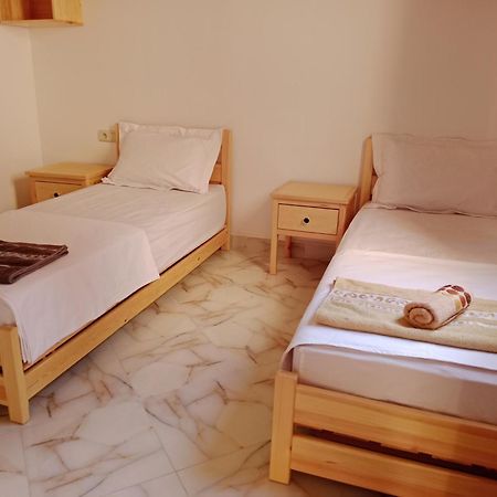 Ocean Waves Guest House Эмуан Экстерьер фото