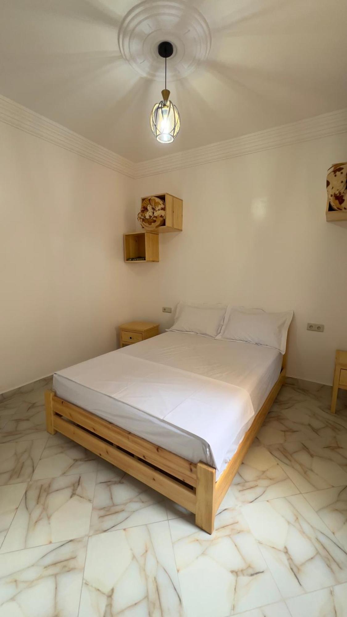 Ocean Waves Guest House Эмуан Экстерьер фото